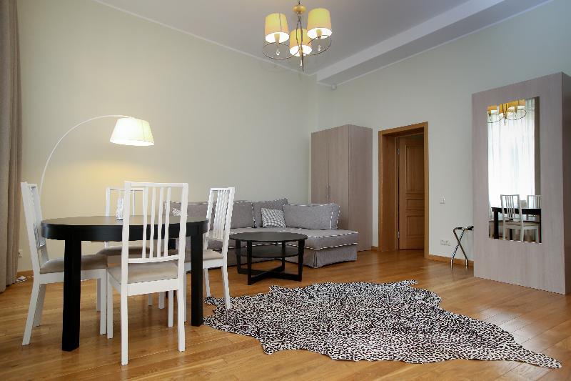 Lux - Ernesta, Free Parking 4*